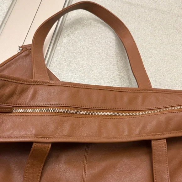 Leatherology Tote Bag with Pouch - Picture 9 of 11